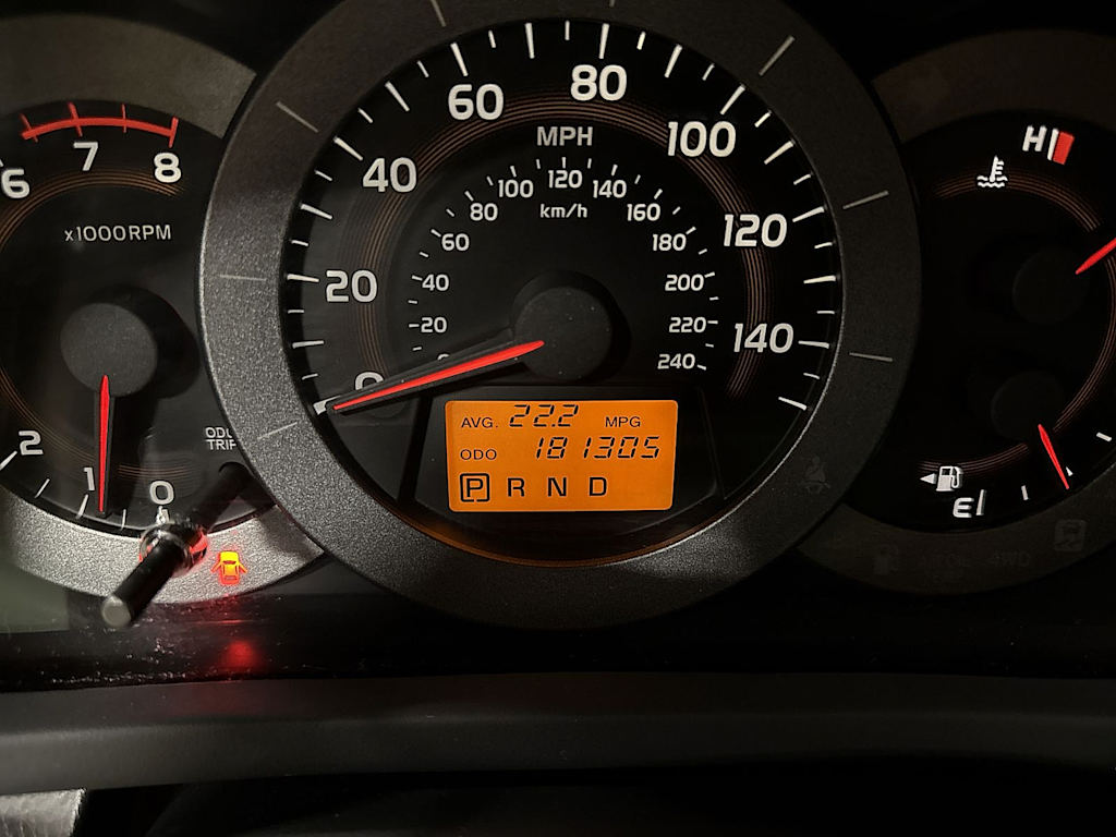 Thumbnail: 2012 Toyota RAV4 - 15