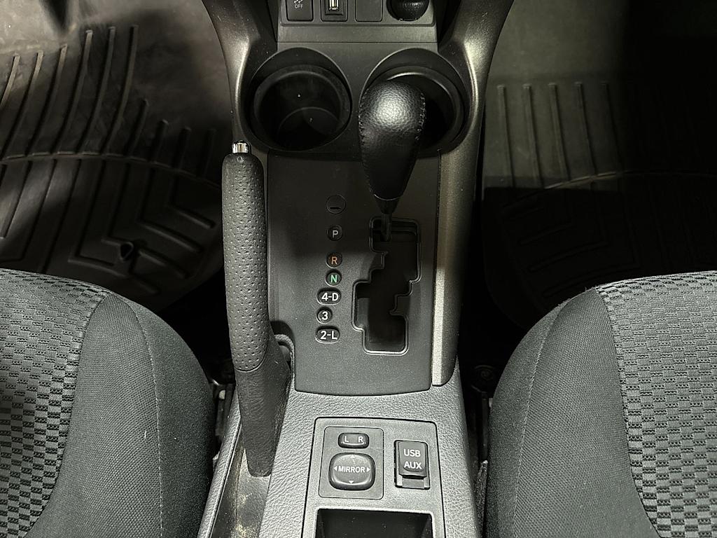 Thumbnail: 2012 Toyota RAV4 - 14