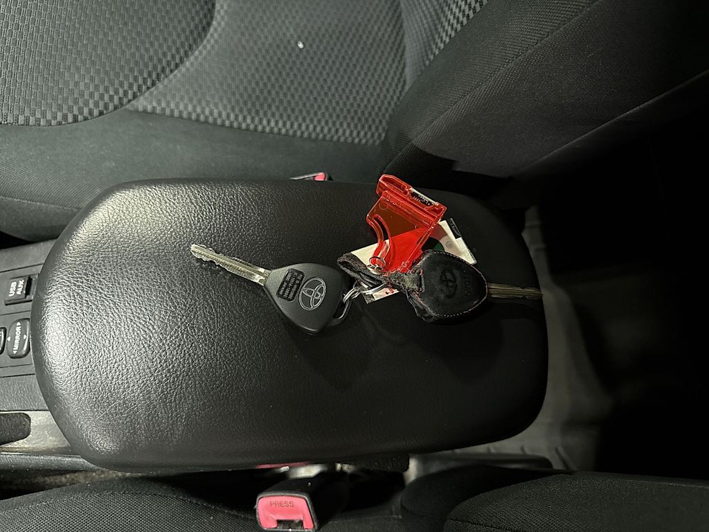 Thumbnail: 2012 Toyota RAV4 - 17