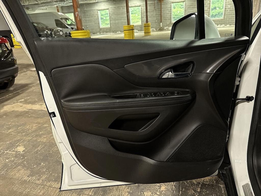 Thumbnail: 2018 Buick Encore - 29
