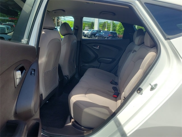 2015 Hyundai Tucson GLS 11