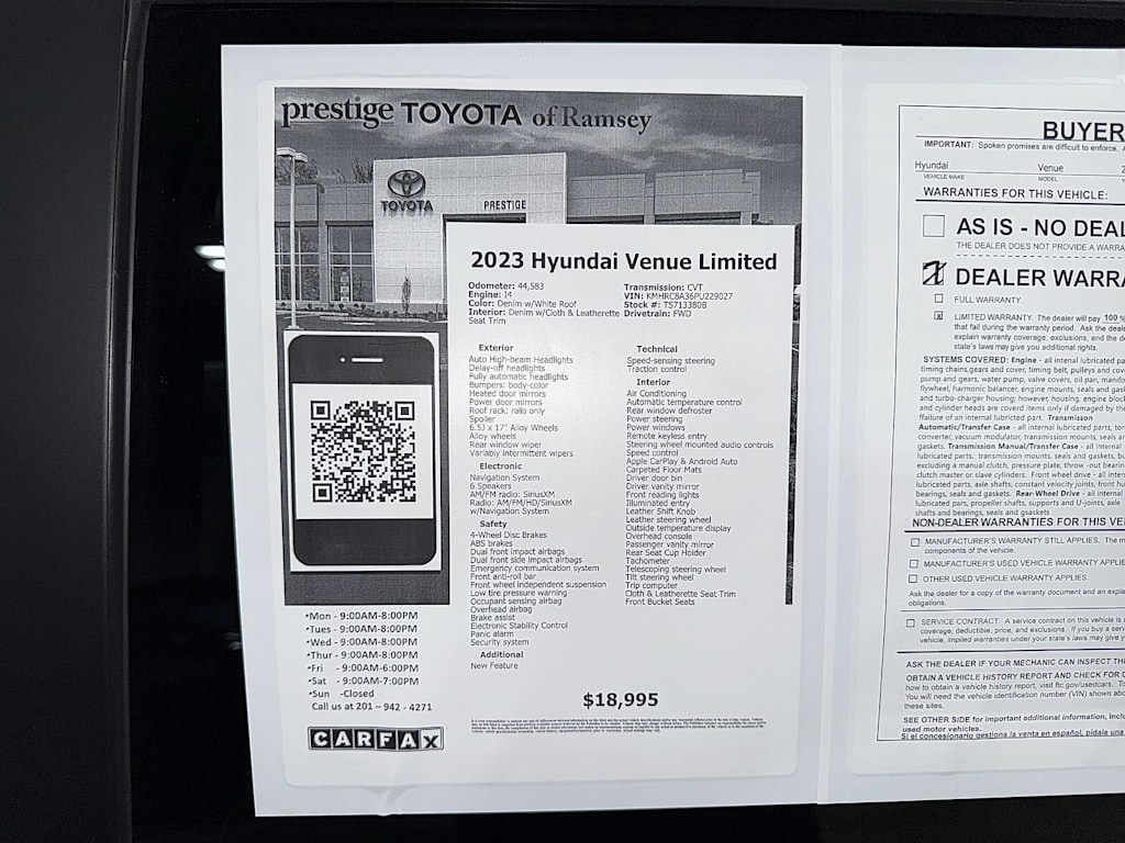 Thumbnail: 2023 Hyundai Venue - 16