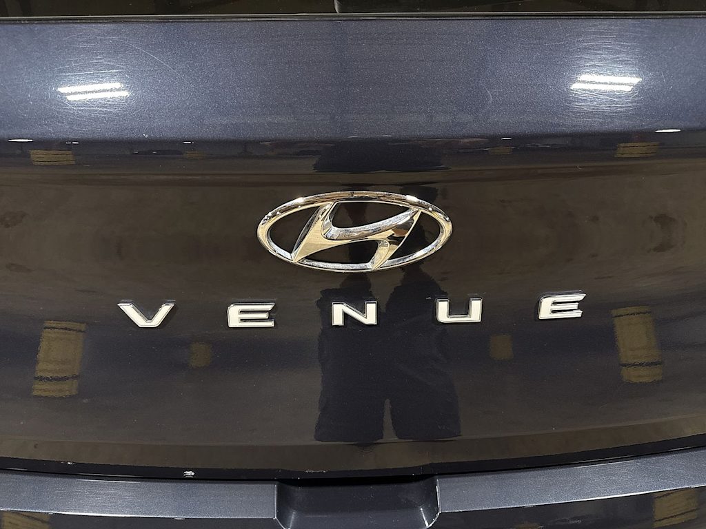 Thumbnail: 2023 Hyundai Venue - 6