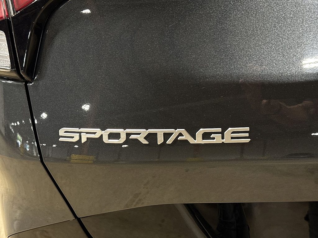Thumbnail: 2023 Kia Sportage - 5