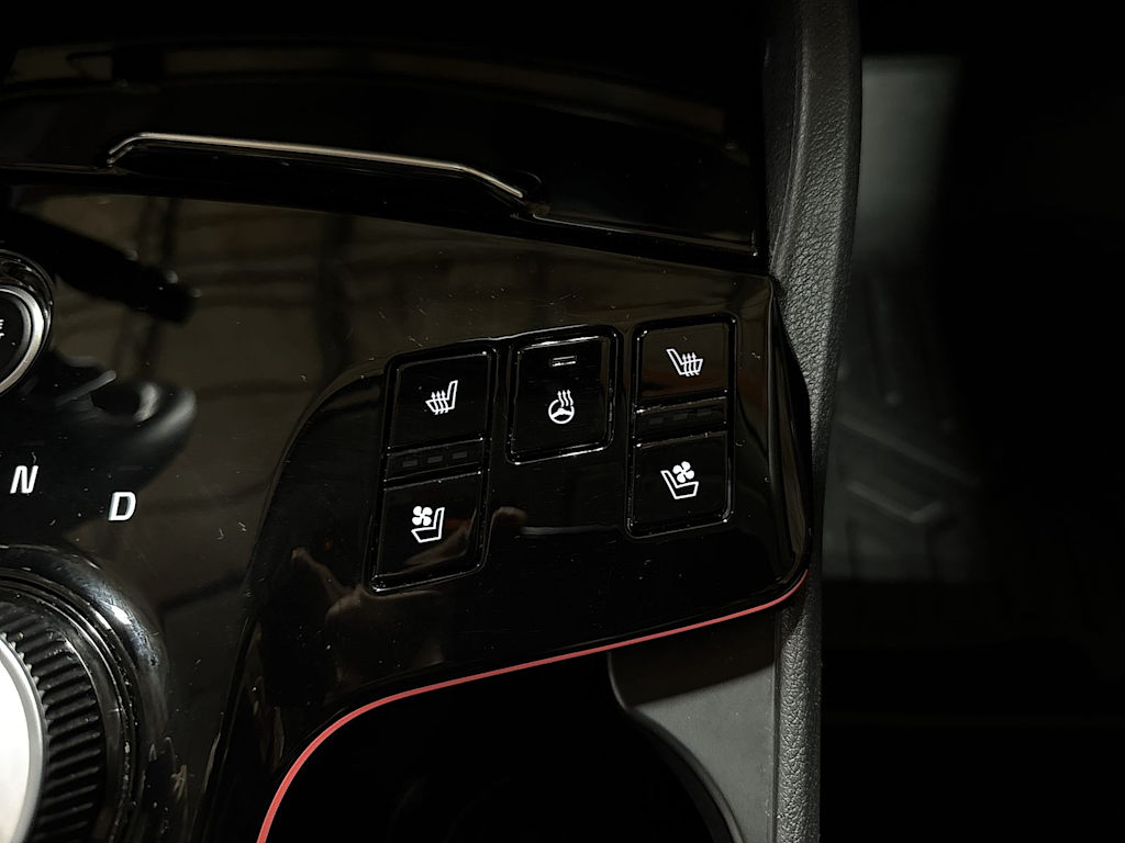 Thumbnail: 2023 Kia Sportage - 34