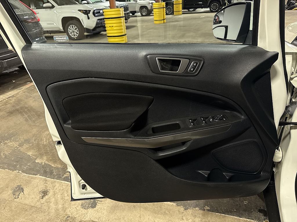 Thumbnail: 2020 Ford EcoSport - 32