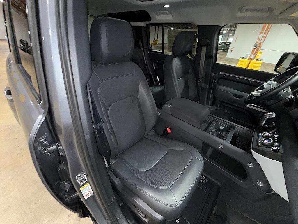 Thumbnail: 2023 Land Rover Defender - 10