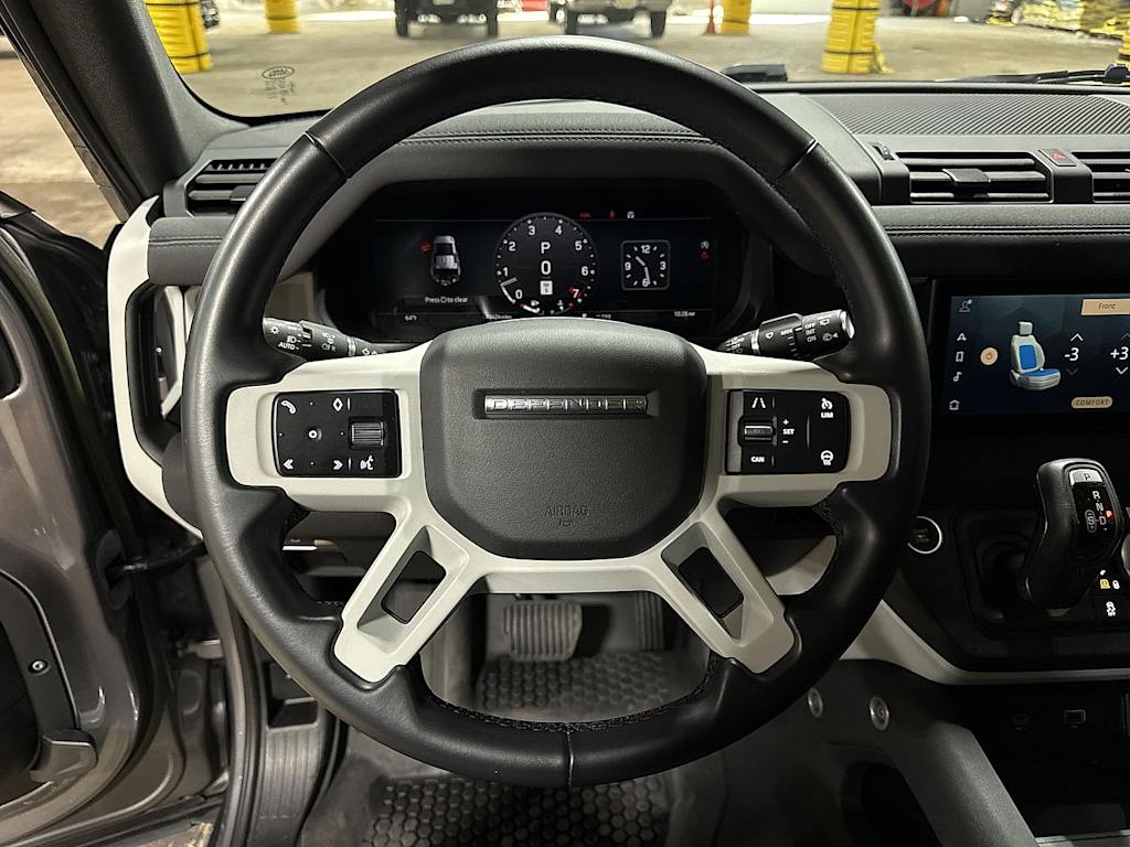 Thumbnail: 2023 Land Rover Defender - 2