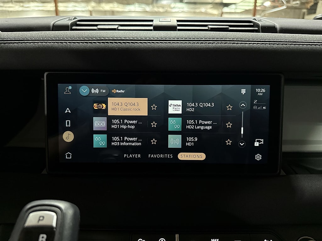 Thumbnail: 2023 Land Rover Defender - 23