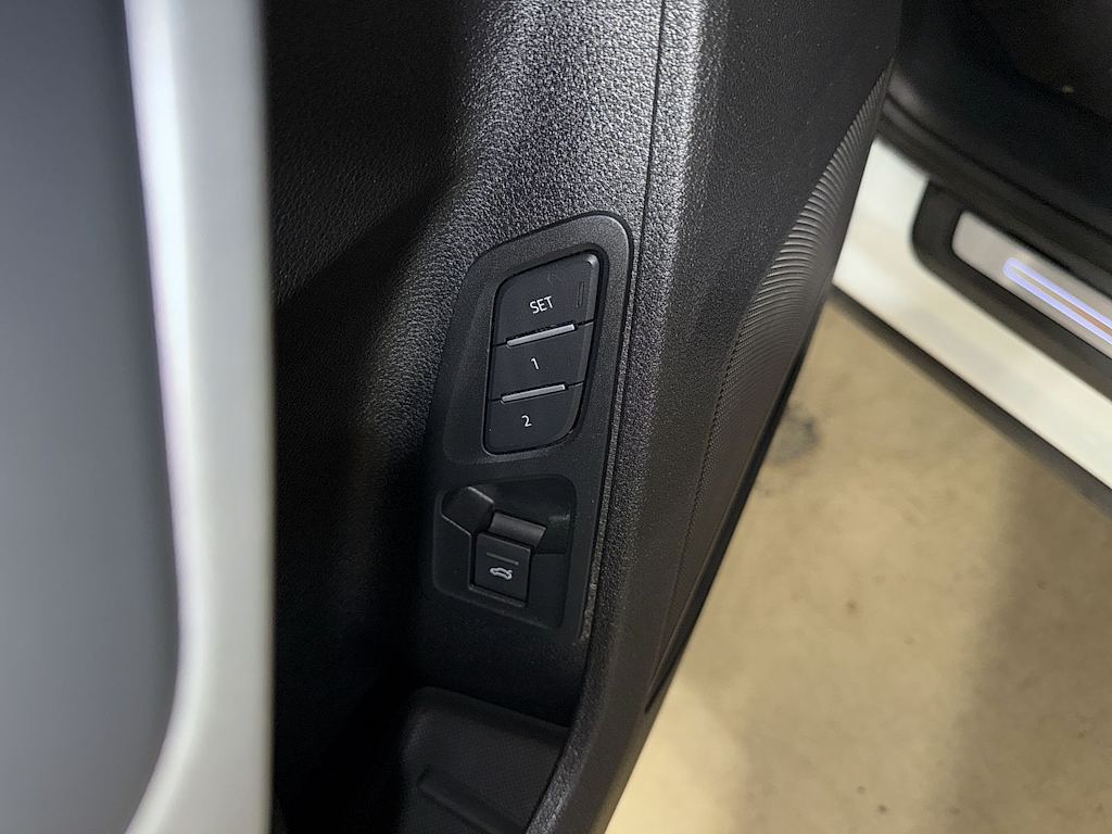 Thumbnail: 2023 Audi Q3 - 24