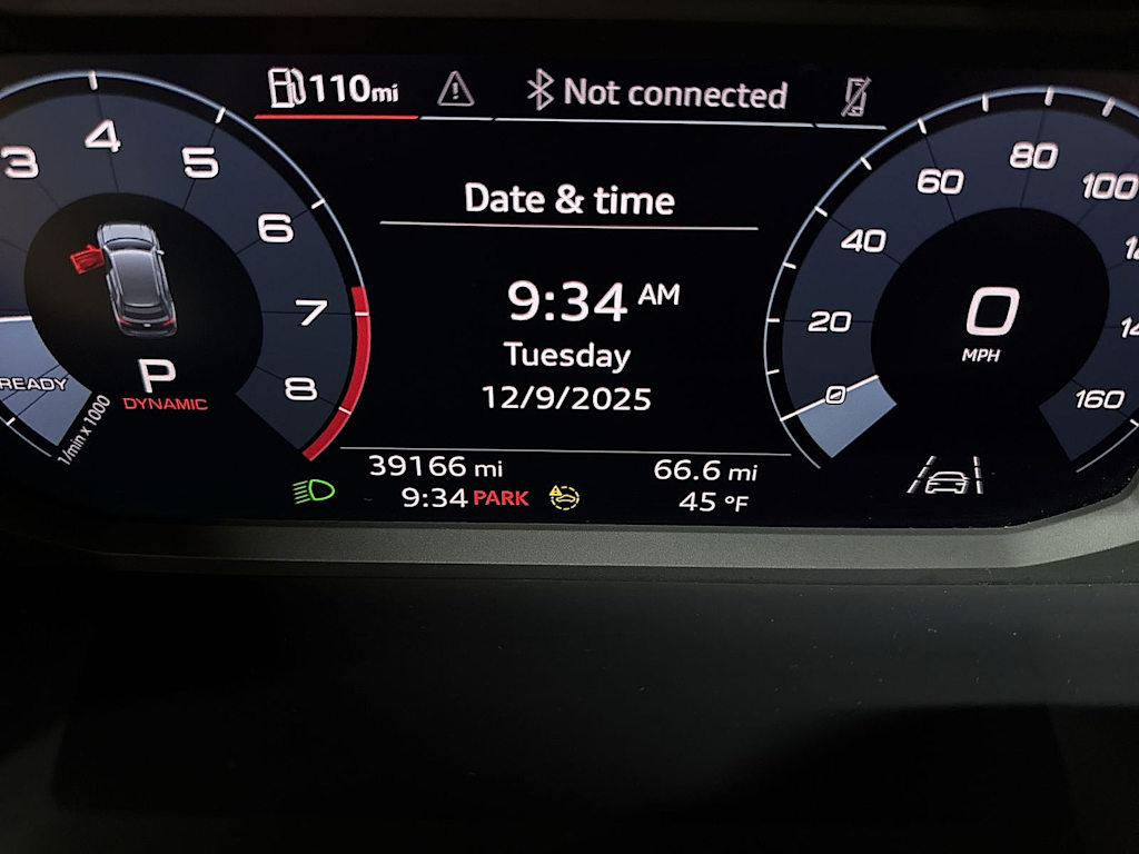 Thumbnail: 2023 Audi Q3 - 12