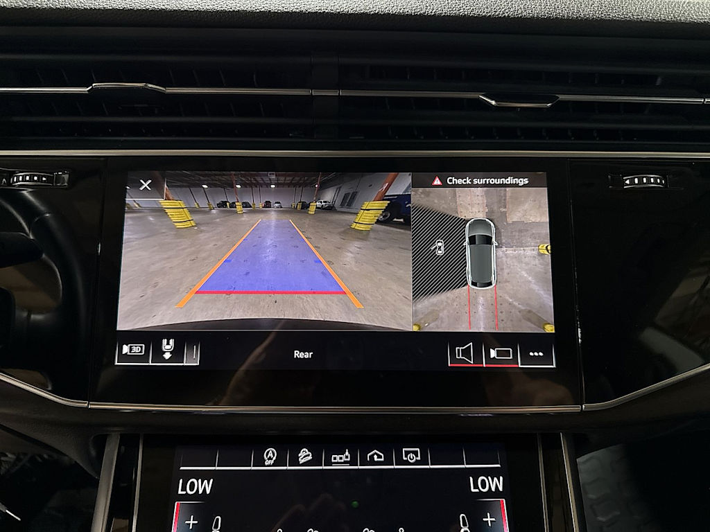 Thumbnail: 2020 Audi Q8 - 29