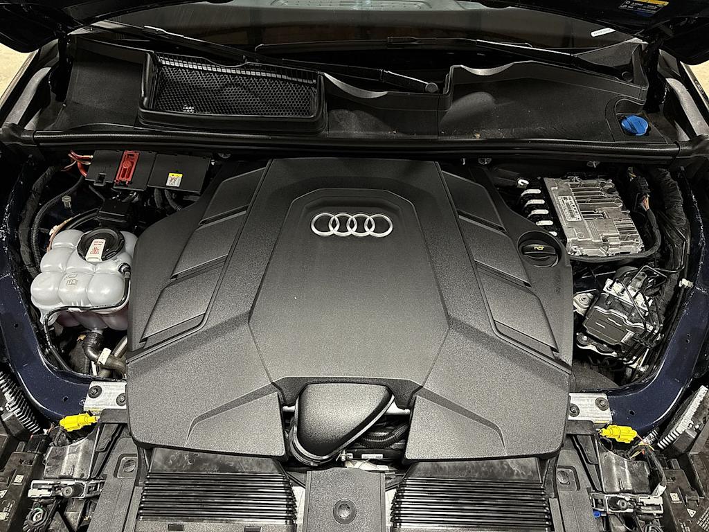 Thumbnail: 2025 Audi Q7 - 9