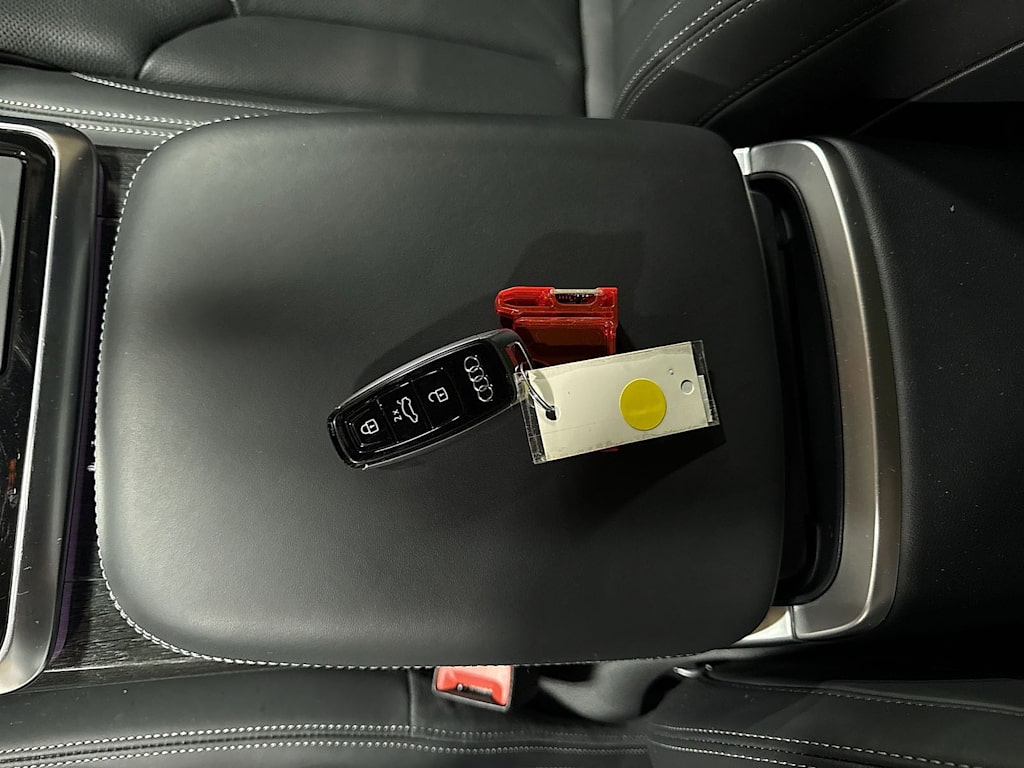 Thumbnail: 2025 Audi Q7 - 17