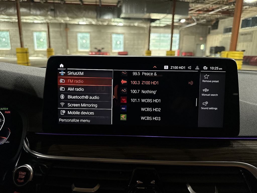 Thumbnail: 2021 BMW 5 Series - 24