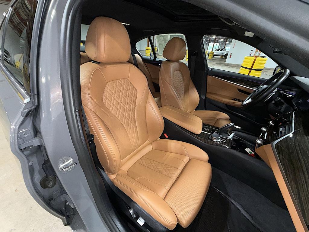 Thumbnail: 2021 BMW 5 Series - 9
