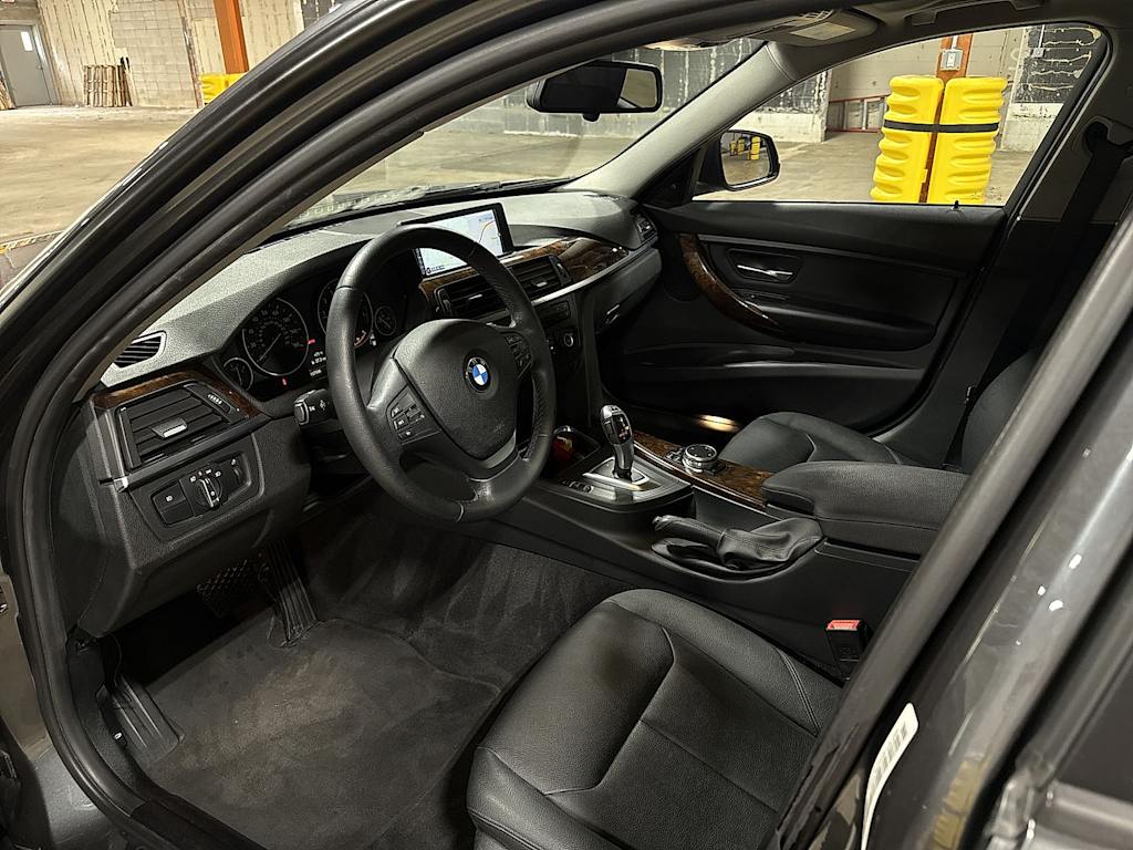 Thumbnail: 2015 BMW 3 Series - 31