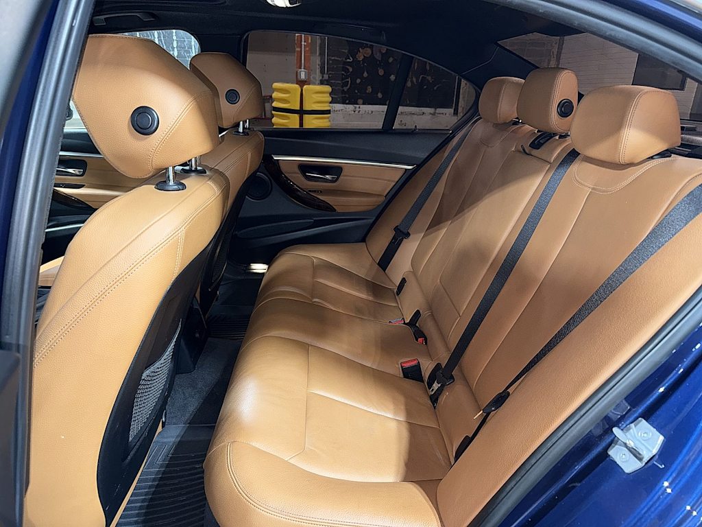 Thumbnail: 2018 BMW 3 Series - 11