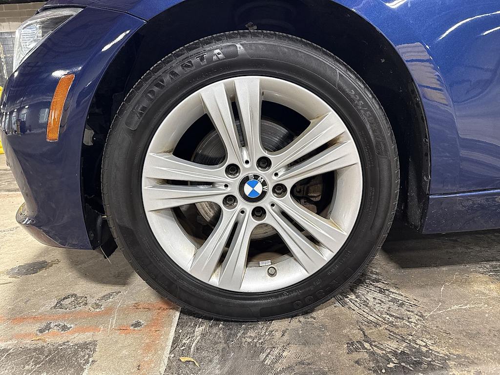 Thumbnail: 2018 BMW 3 Series - 7