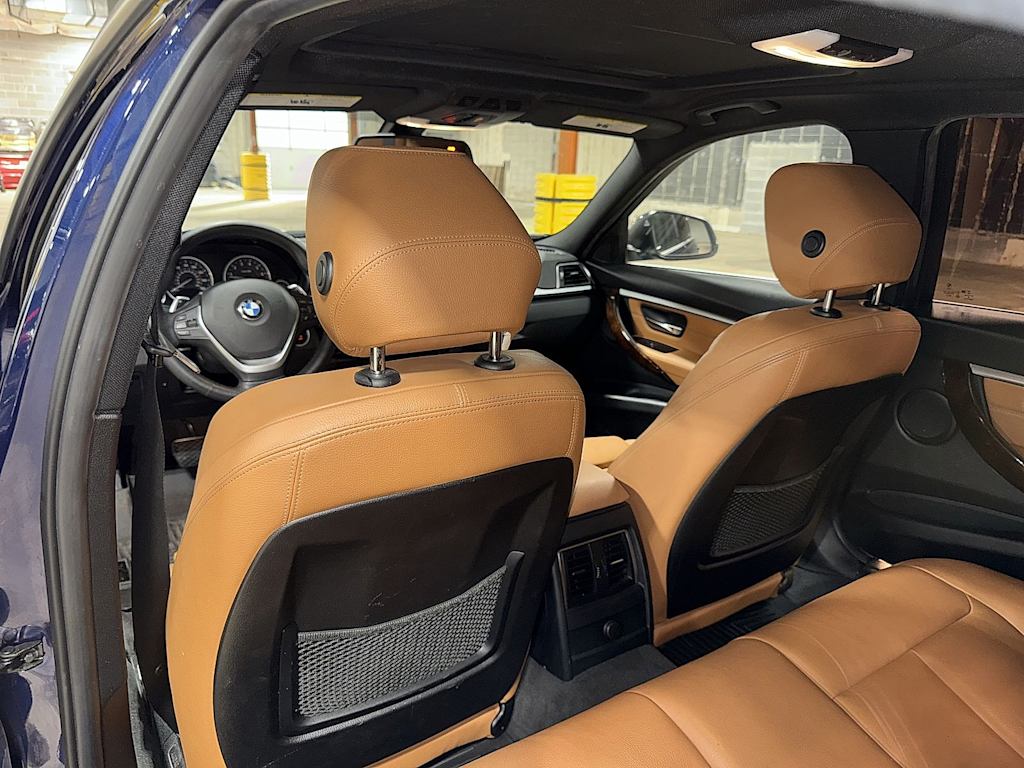 Thumbnail: 2018 BMW 3 Series - 31
