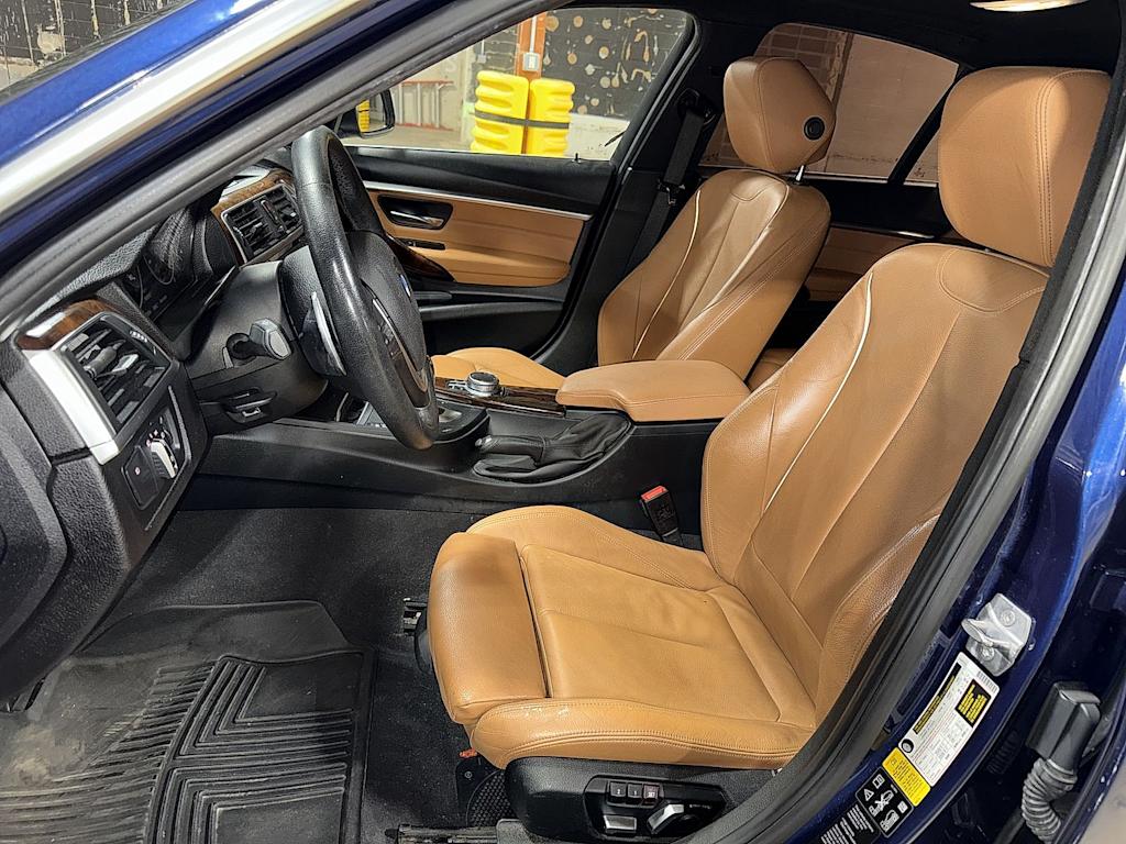 Thumbnail: 2018 BMW 3 Series - 9