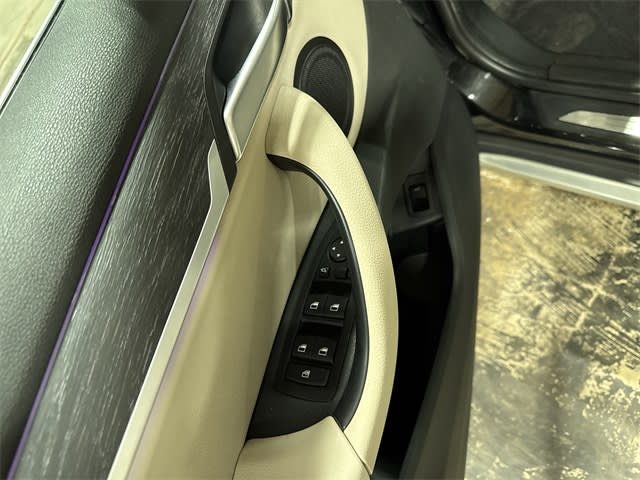 Thumbnail: 2020 BMW X1 - 16