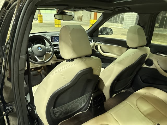 Thumbnail: 2020 BMW X1 - 30