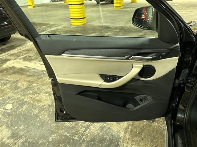 Thumbnail: 2020 BMW X1 - 32