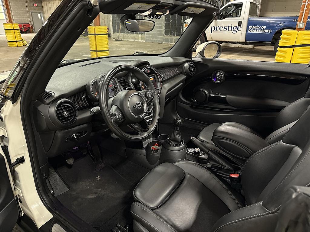 Thumbnail: 2019 MINI Cooper - 10