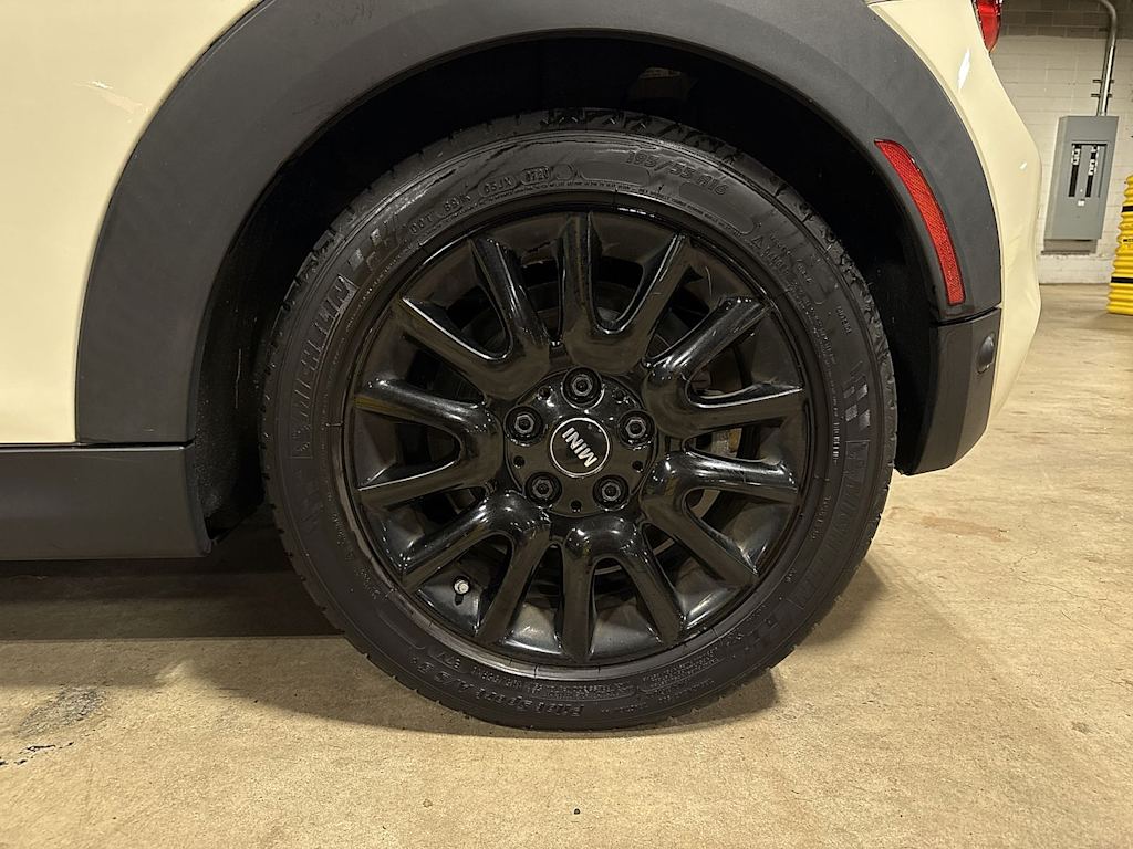Thumbnail: 2019 MINI Cooper - 8
