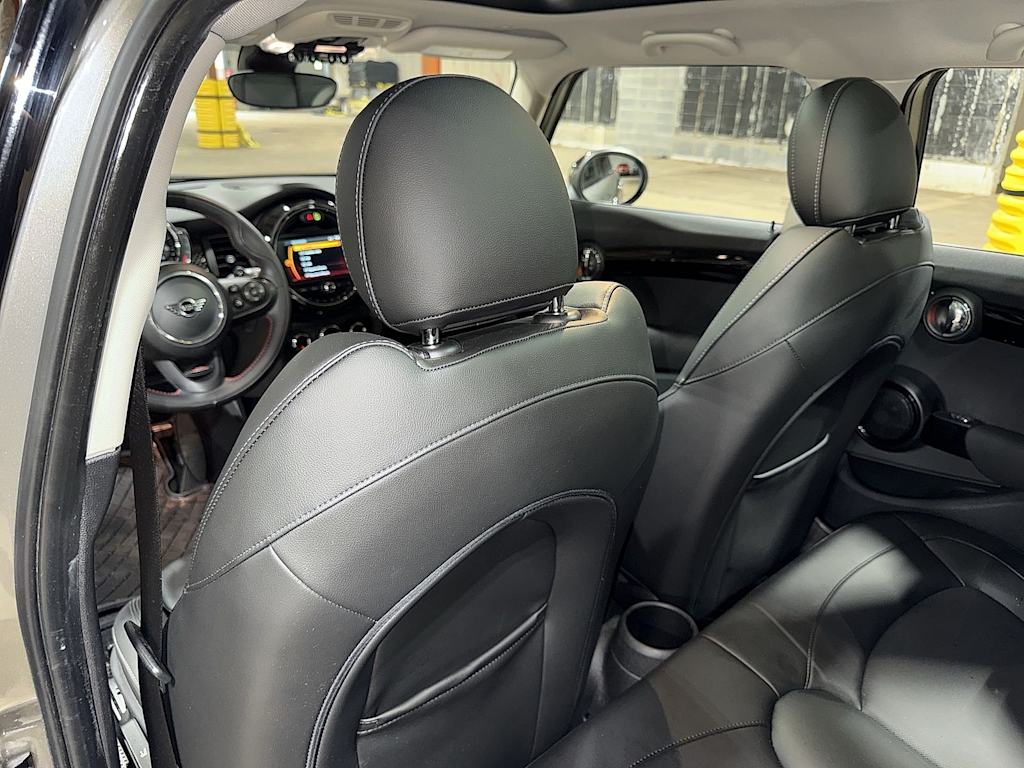 Thumbnail: 2019 MINI Cooper - 27