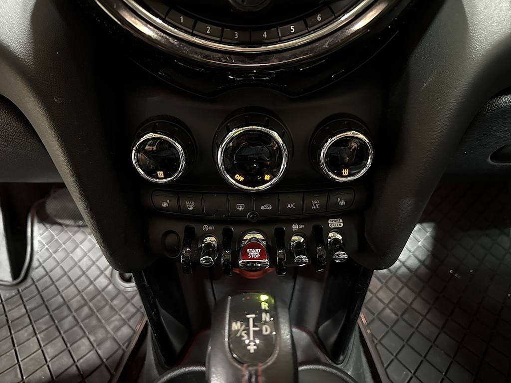 Thumbnail: 2019 MINI Cooper - 23