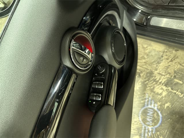 Thumbnail: 2018 MINI Cooper - 16