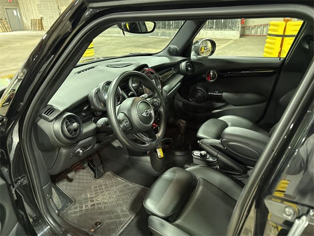 Thumbnail: 2018 MINI Cooper - 8
