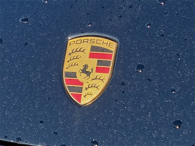 2018 Porsche Panamera 4 12