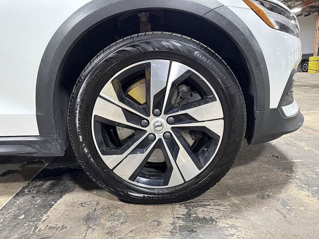 Thumbnail: 2020 Volvo V60 - 7