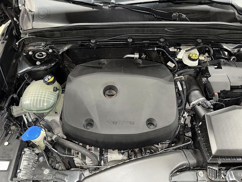 Thumbnail: 2019 Volvo XC40 - 8