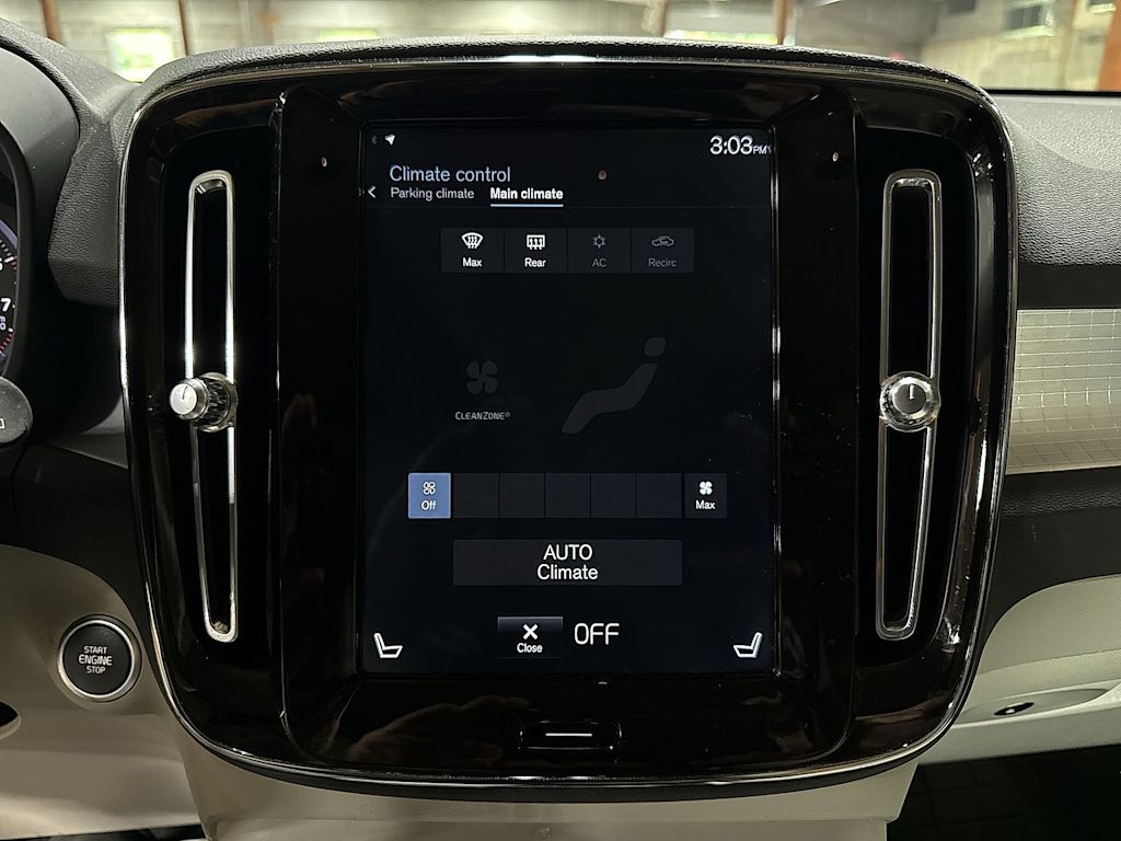 Thumbnail: 2019 Volvo XC40 - 26