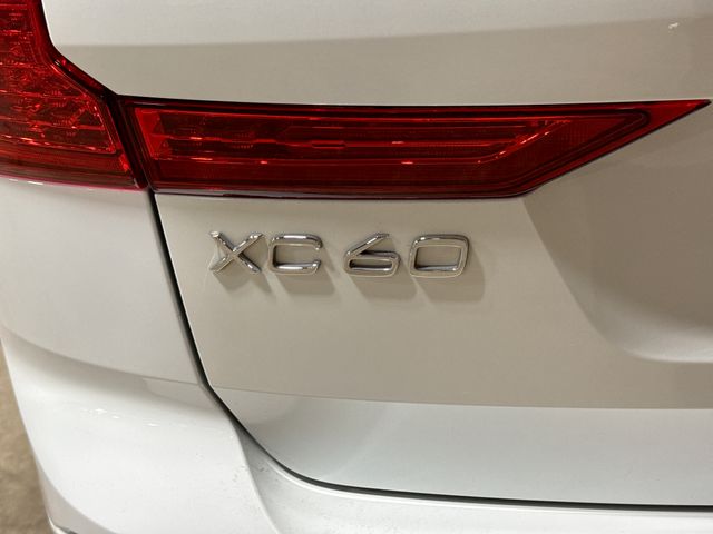 Thumbnail: 2023 Volvo XC60 - 6
