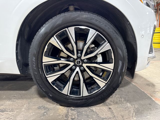 Thumbnail: 2023 Volvo XC60 - 7
