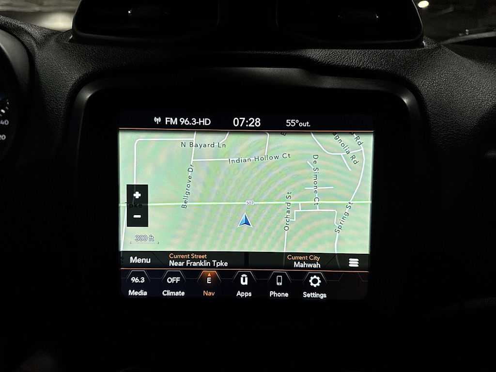 Thumbnail: 2021 Jeep Renegade - 11