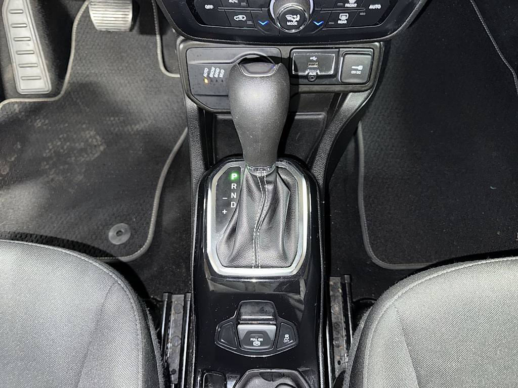 Thumbnail: 2021 Jeep Renegade - 12