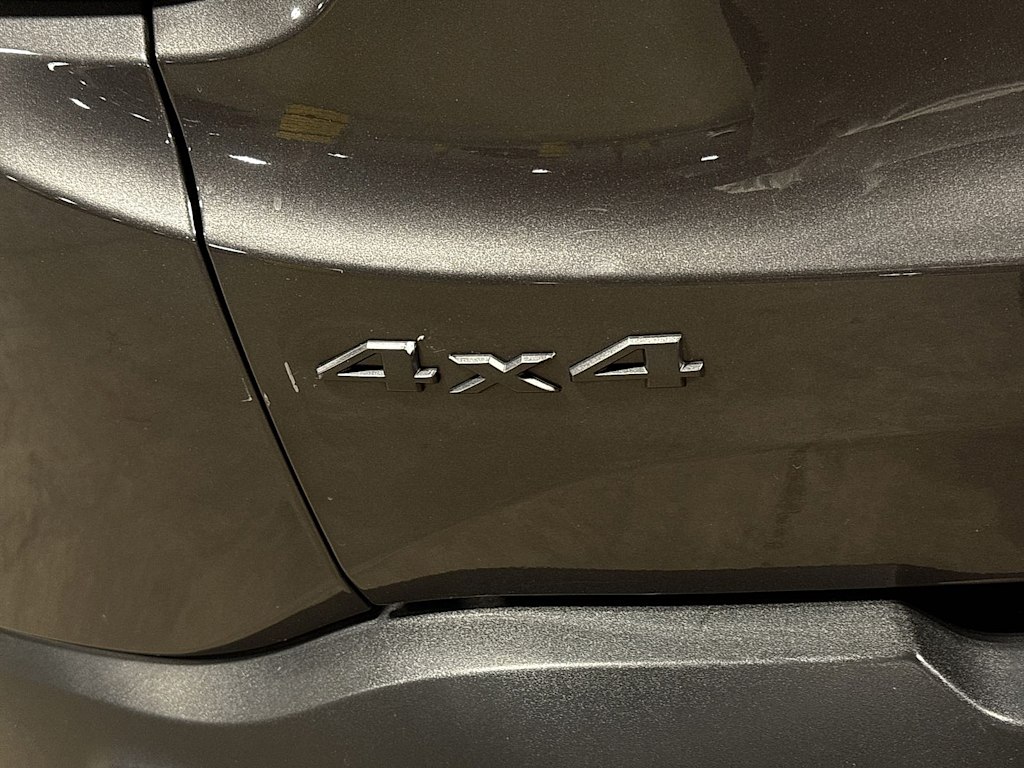 Thumbnail: 2021 Jeep Renegade - 27