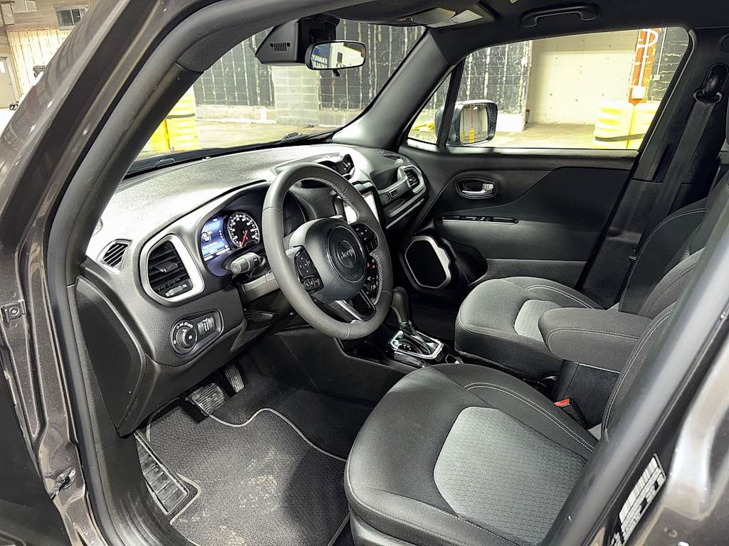 Thumbnail: 2021 Jeep Renegade - 29