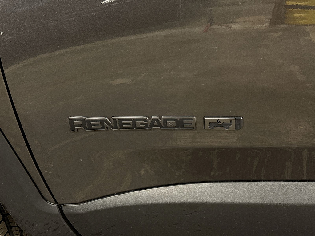 Thumbnail: 2021 Jeep Renegade - 5