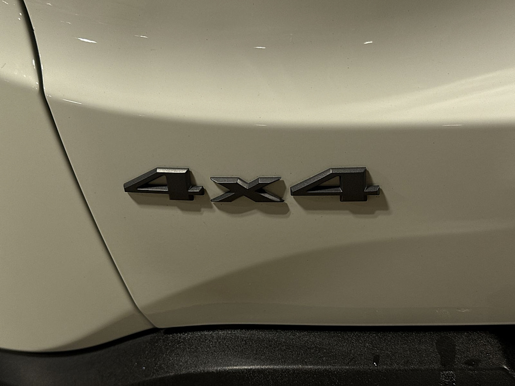 Thumbnail: 2022 Jeep Renegade - 29