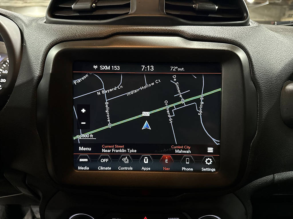 Thumbnail: 2022 Jeep Renegade - 22