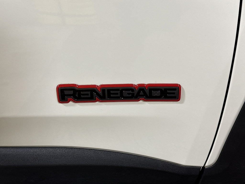 Thumbnail: 2022 Jeep Renegade - 30
