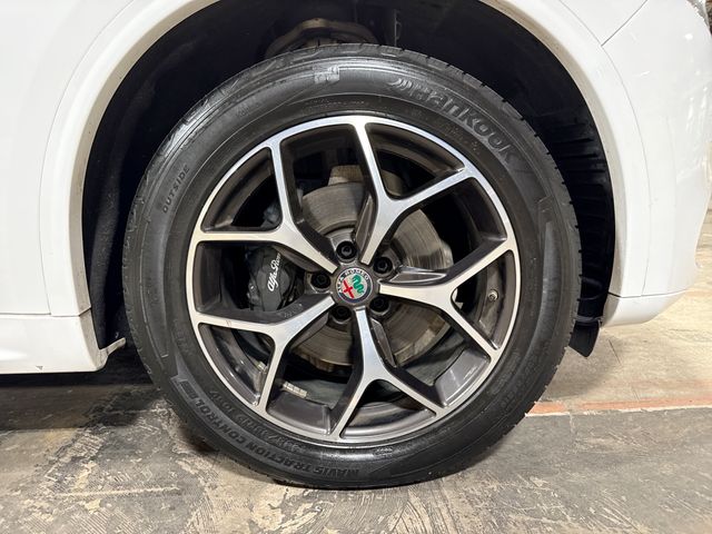 Thumbnail: 2020 Alfa Romeo Stelvio - 7