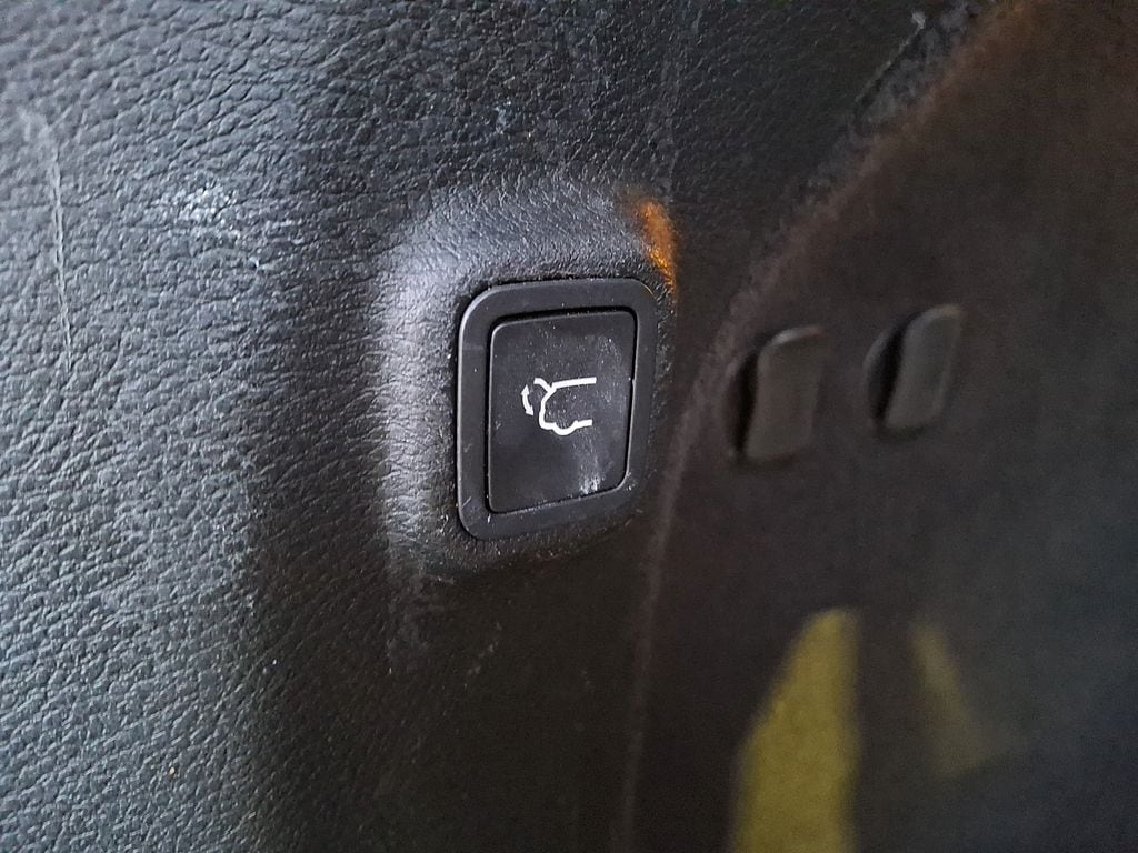 Thumbnail: 2019 Jeep Cherokee - 28